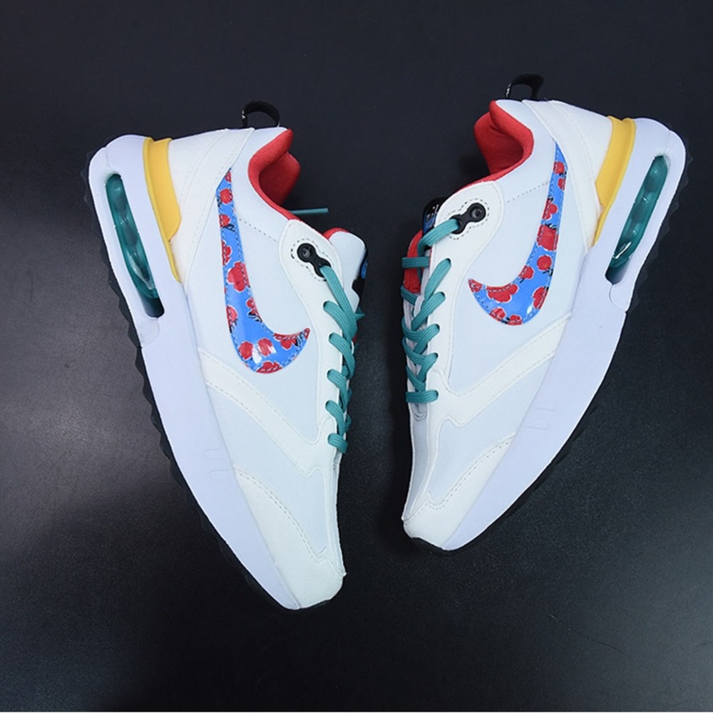 Nike Big Kids Air Max Dawn Multi color/white DQ7772 100